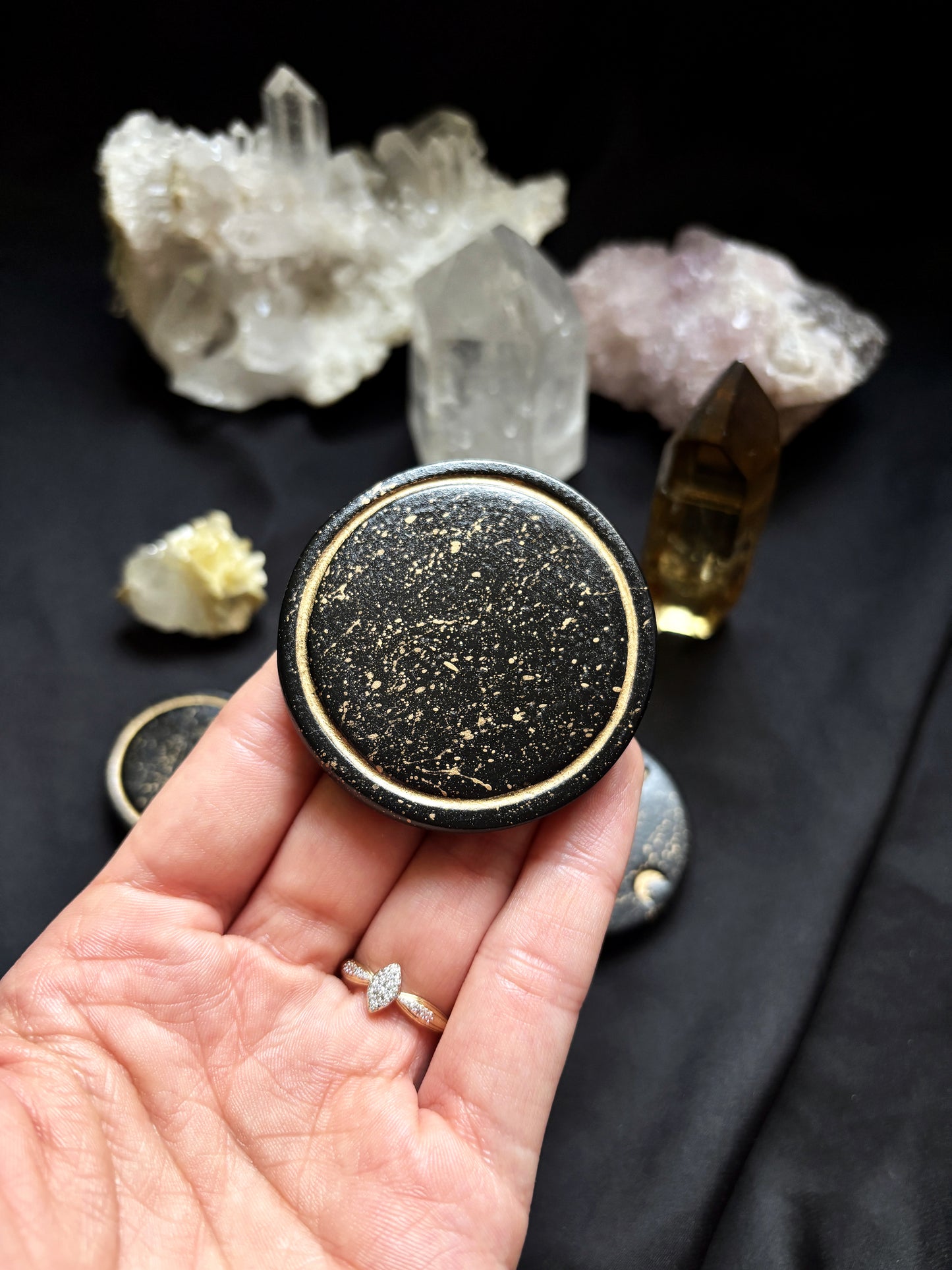 Socle pour cristaux céleste et witchy