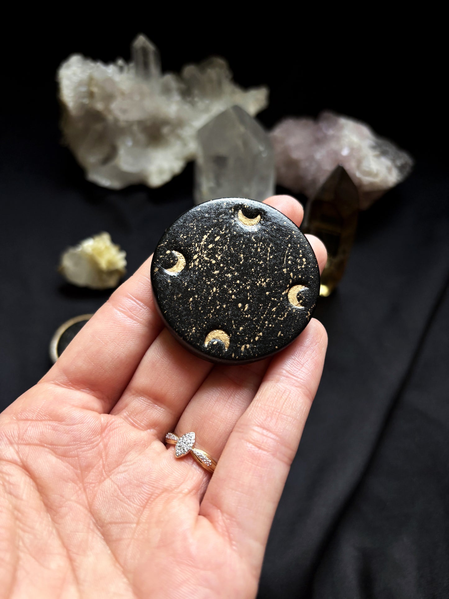 Socle pour cristaux céleste et witchy