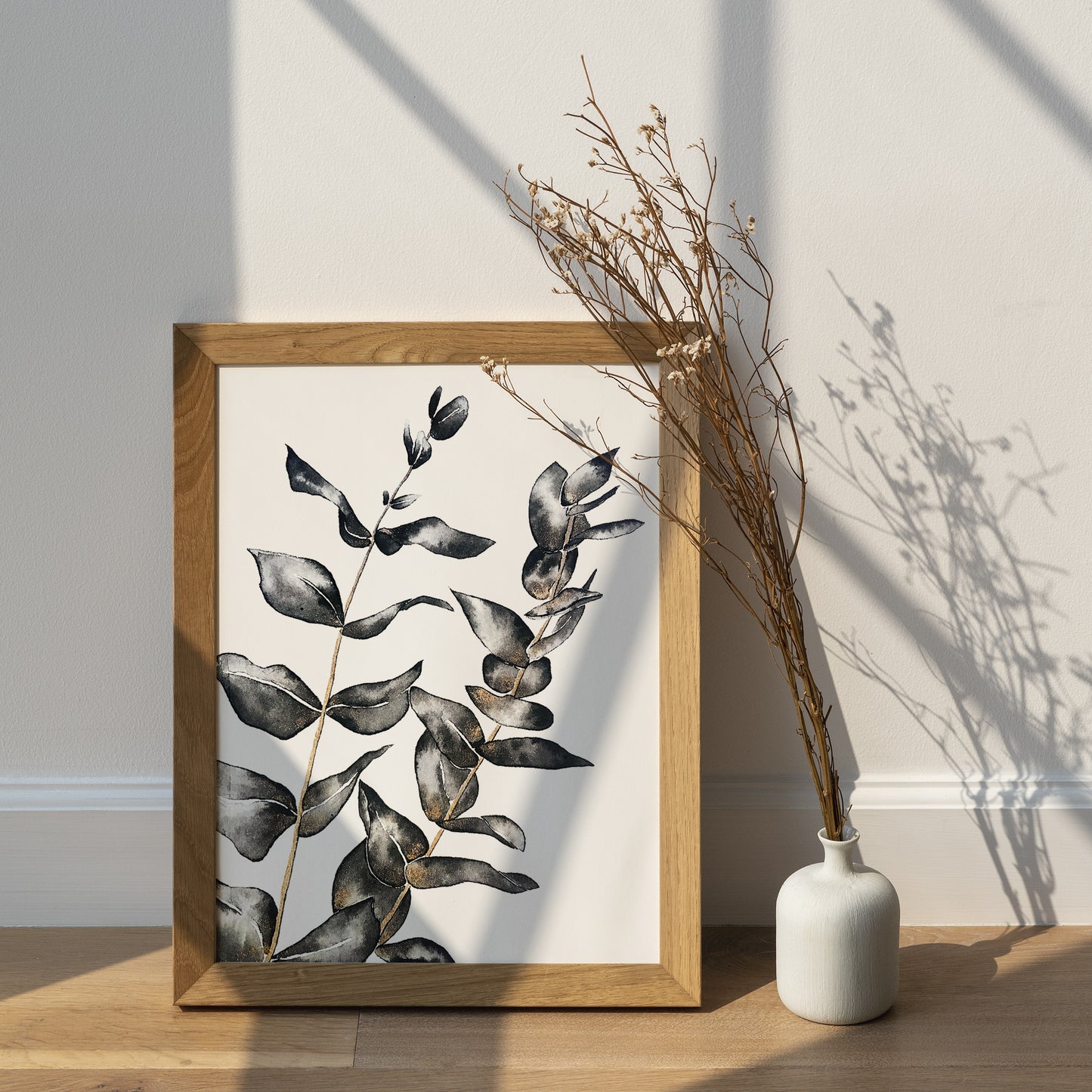 Affiche de plante Eucalyptus, illustration botanique noir et or